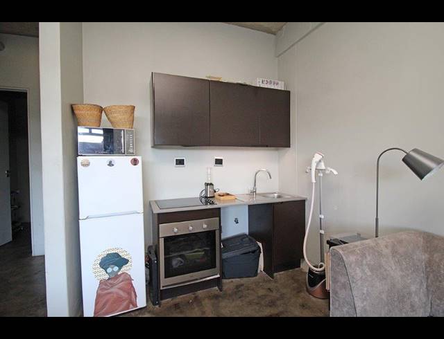 0.5 BEDROOM APARTMENT FOR SALE IN MABONENG